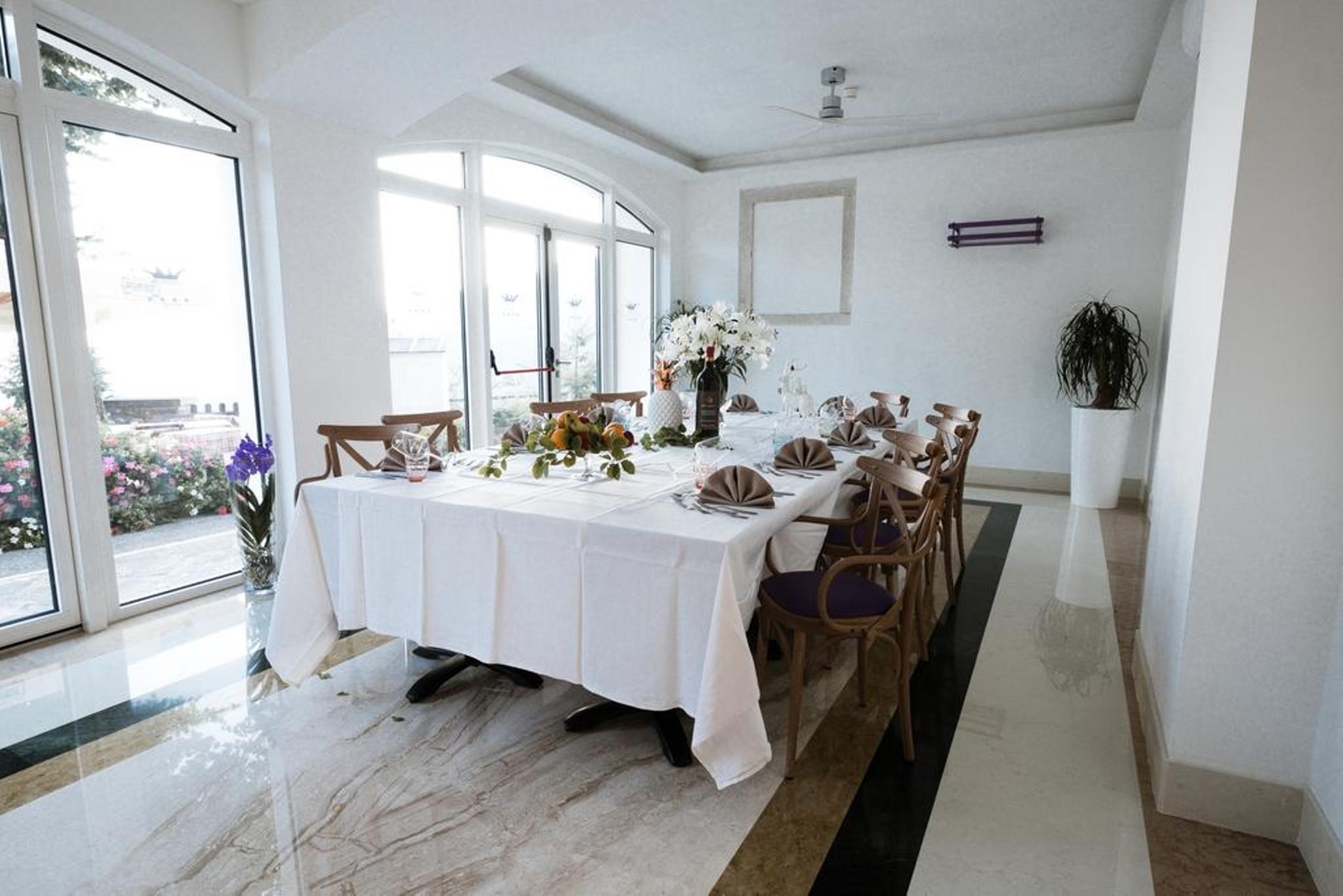 Hotel Corona Spiazzi Di Caprino Bagian luar foto